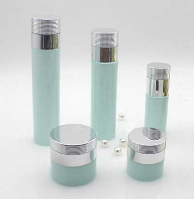 簡(jiǎn)約大氣玻璃瓶